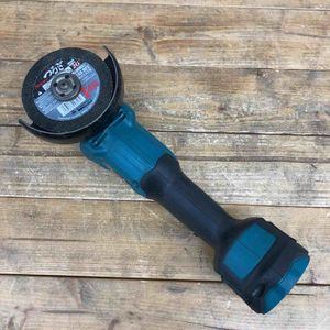 マキタ(makita) 100mmコードレスディスクグラインダ GA404DZN (GA404DN) 【東大和店】