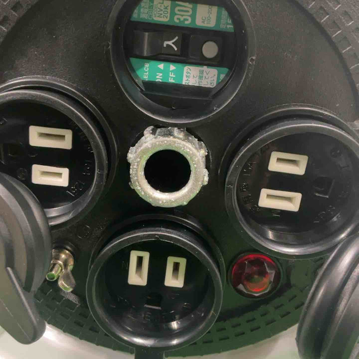 ◇マキタ(makita) 防雨・防じんコードリール A-48234【草加店】