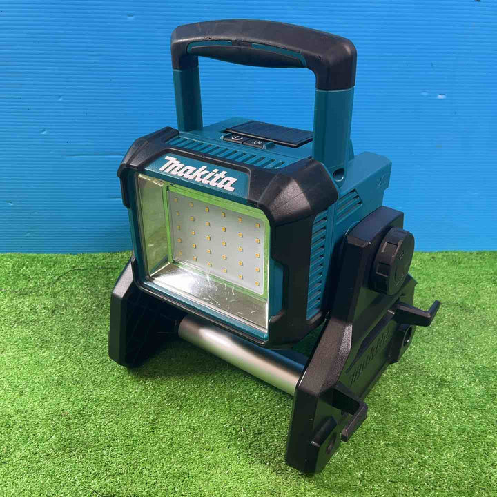 ★マキタ(makita) コードレススタンドライト ML811【岩槻店】