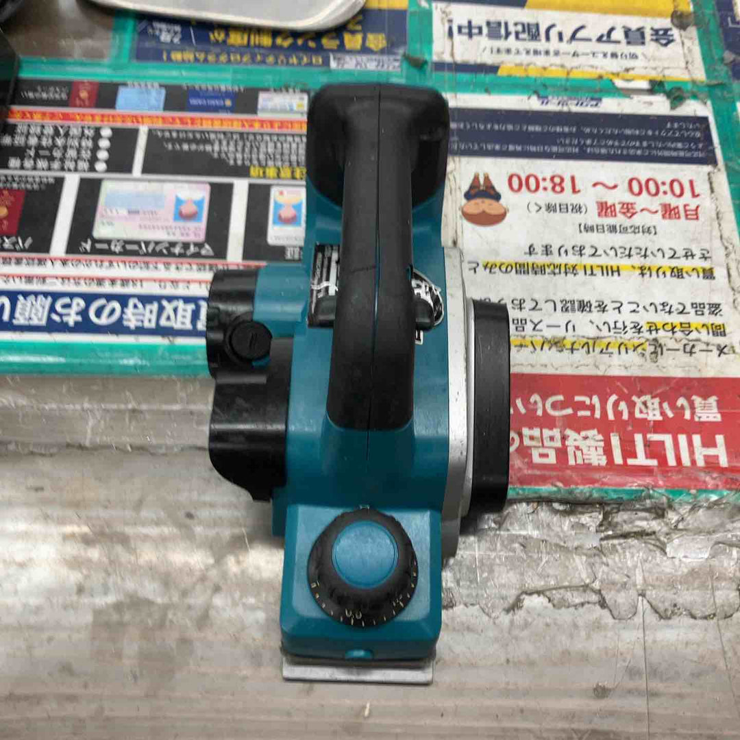 ★マキタ(makita) 82mmコードレスカンナ KP180DZ 替刃式 本体のみ【戸田店】