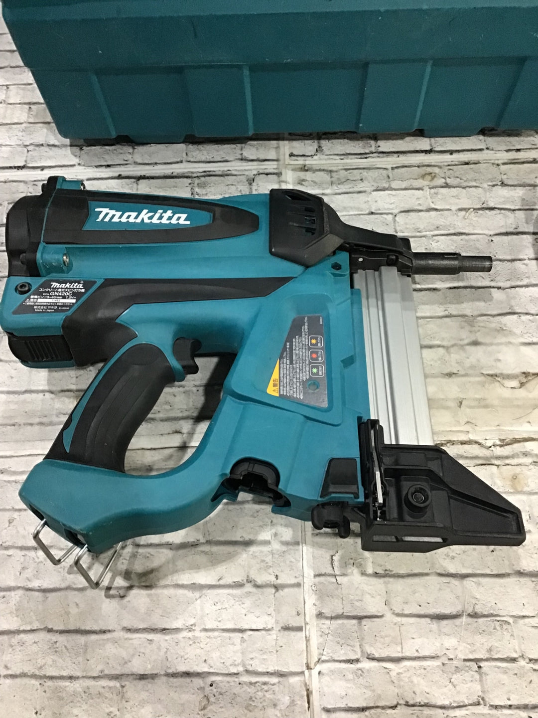 ★マキタ(makita) コードレスコンクリート用ガスピン打ち機 GN420C【川口店】