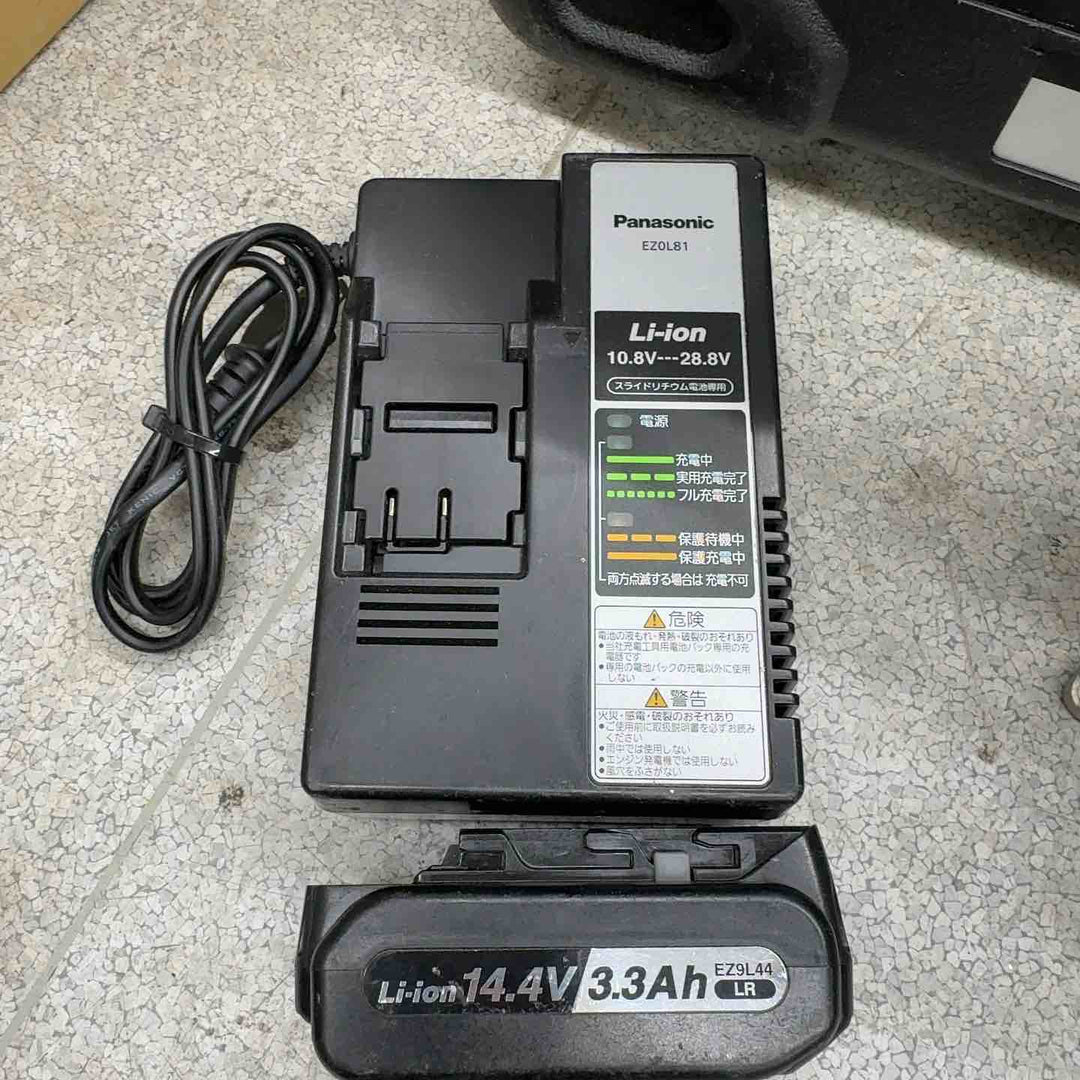★パナソニック(Panasonic) コードレスチップソーカッター EZ4542LS2M-B【八潮店】