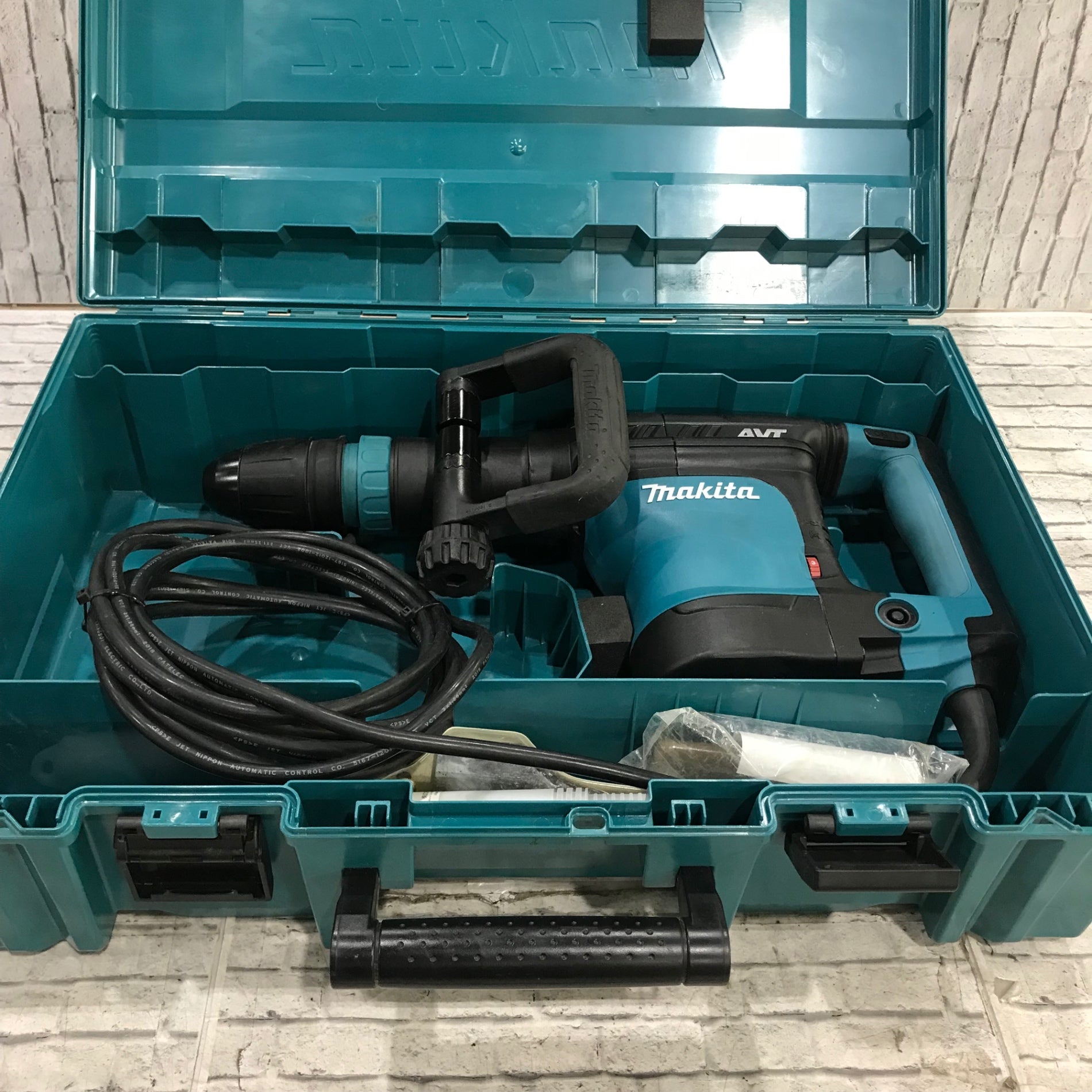 ☆マキタ(makita) 電動ハンマ HM1111C【川口店】 – アクトツール