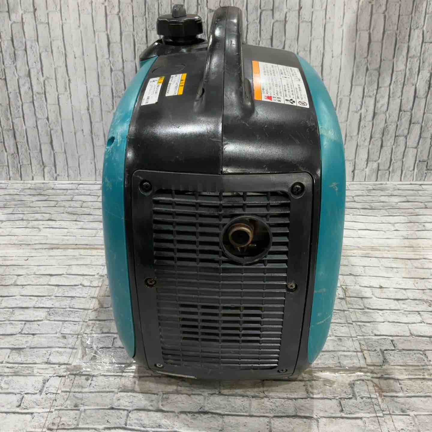 送料無料【中古品】デンヨー(Denyo) 発電機 GE-1600SS-IV インバーター