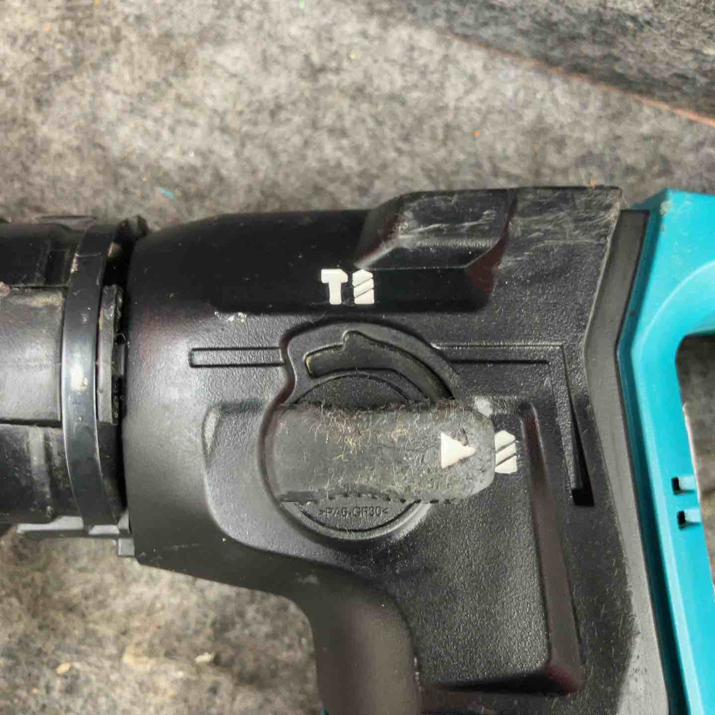 ☆マキタ(makita) コードレスハンマドリル HR166DZK【鴻巣店