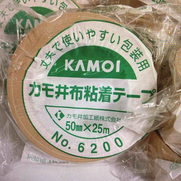 ◇布粘着テープ カモ井加工紙NO.6200 50mm×25m 30巻 1箱【岩槻店】