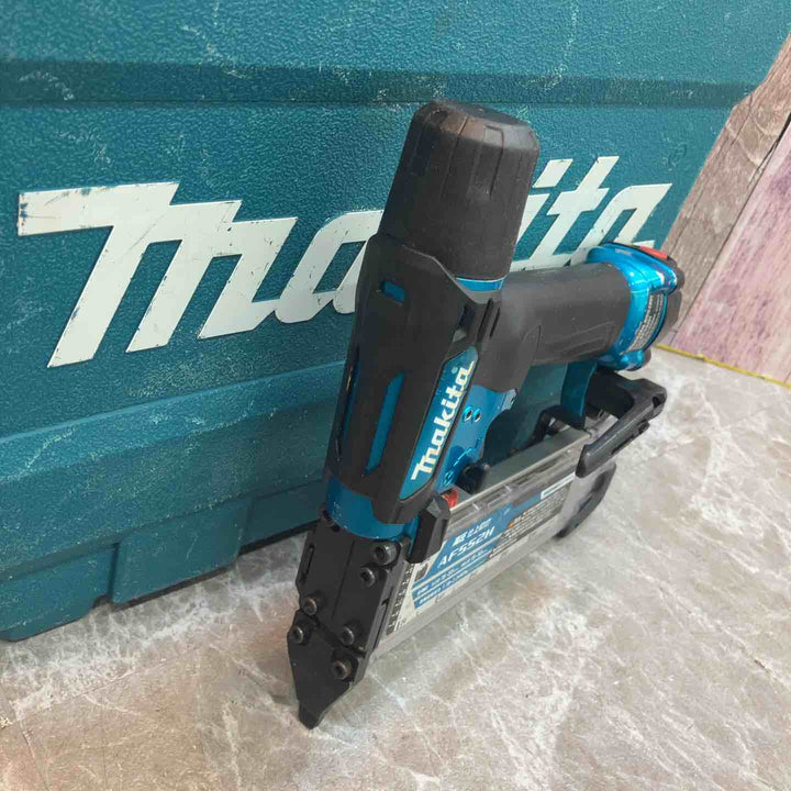 【中古品】★マキタ(makita) 高圧フィニッシュネイラ AF552HM【八潮店】