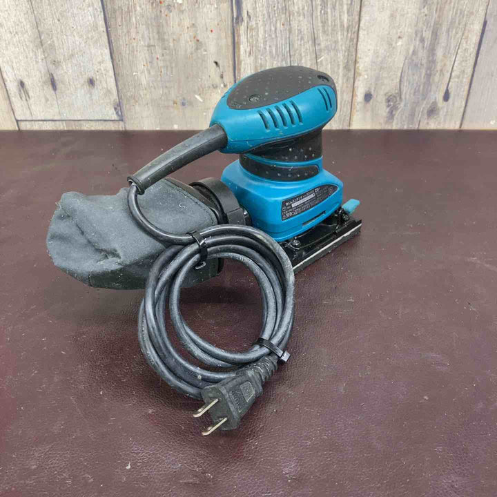【中古品】マキタ(makita) 防じんミニサンダ BO4555【東大和店】