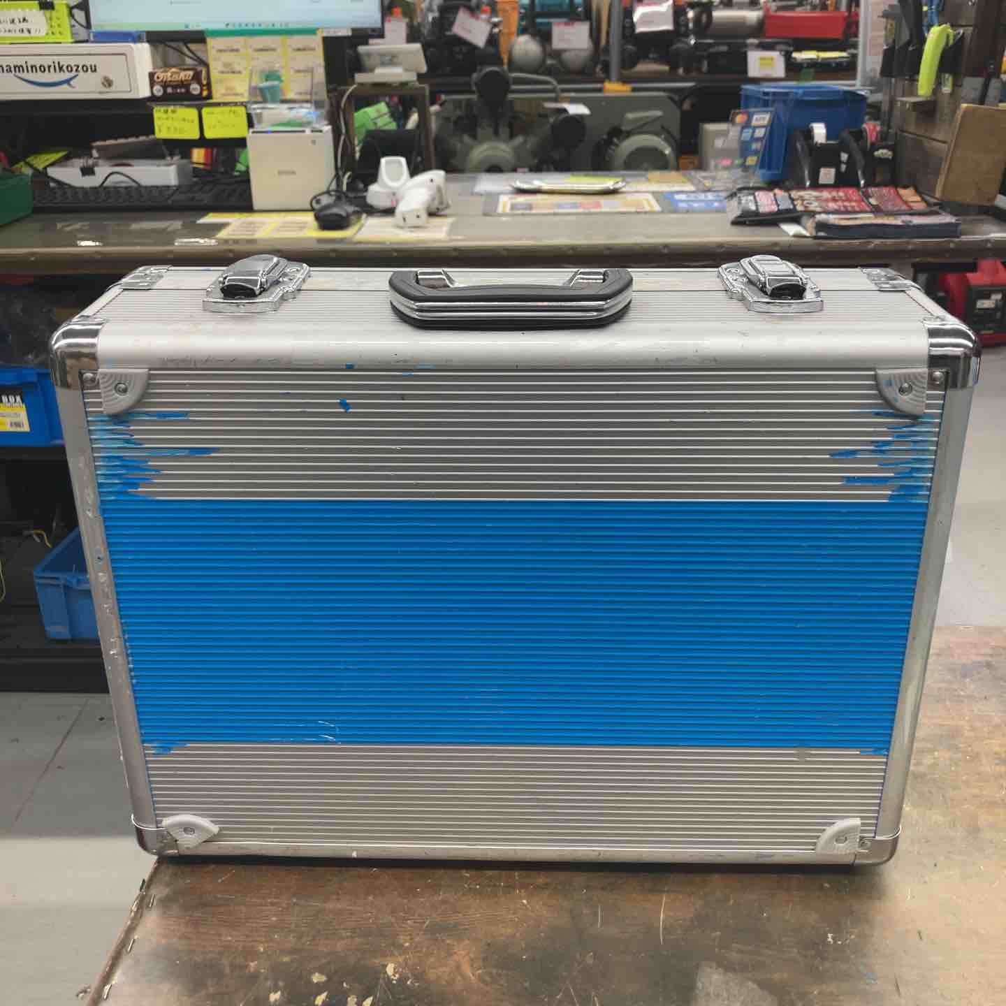 ▽泉精器(IZUMI) コードレス圧着機 REC-Li14S【戸田店】 – アクト