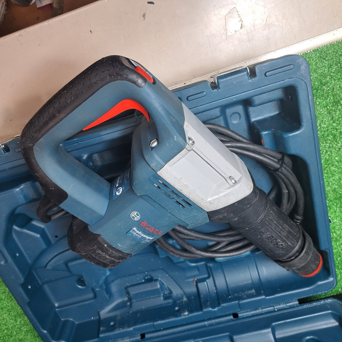 ☆ボッシュ(BOSCH) 電動ハンマー GSH5XN【岩槻店】 – アクトツール