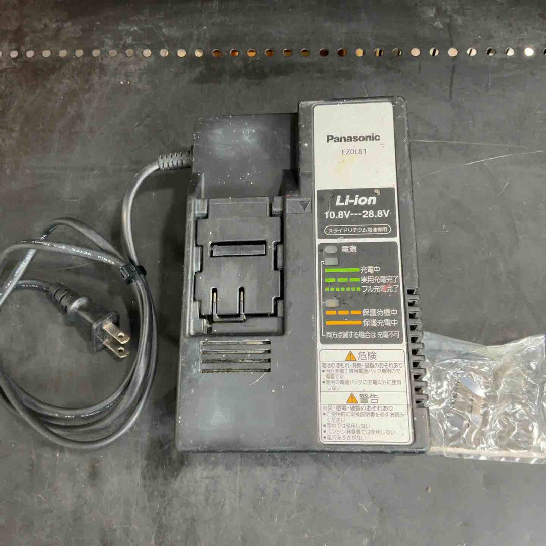 ◇パナソニック(Panasonic) コードレス角穴カッター EZ4543X-B【草加店】