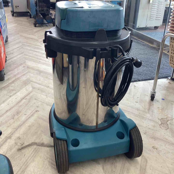 ☆マキタ(makita) 集じん機 490【越谷店】