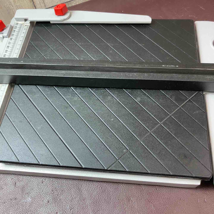 【中古品】 BOSCH(ボッシュ) タイルカッター(640mm) PTC640 【東大和店】