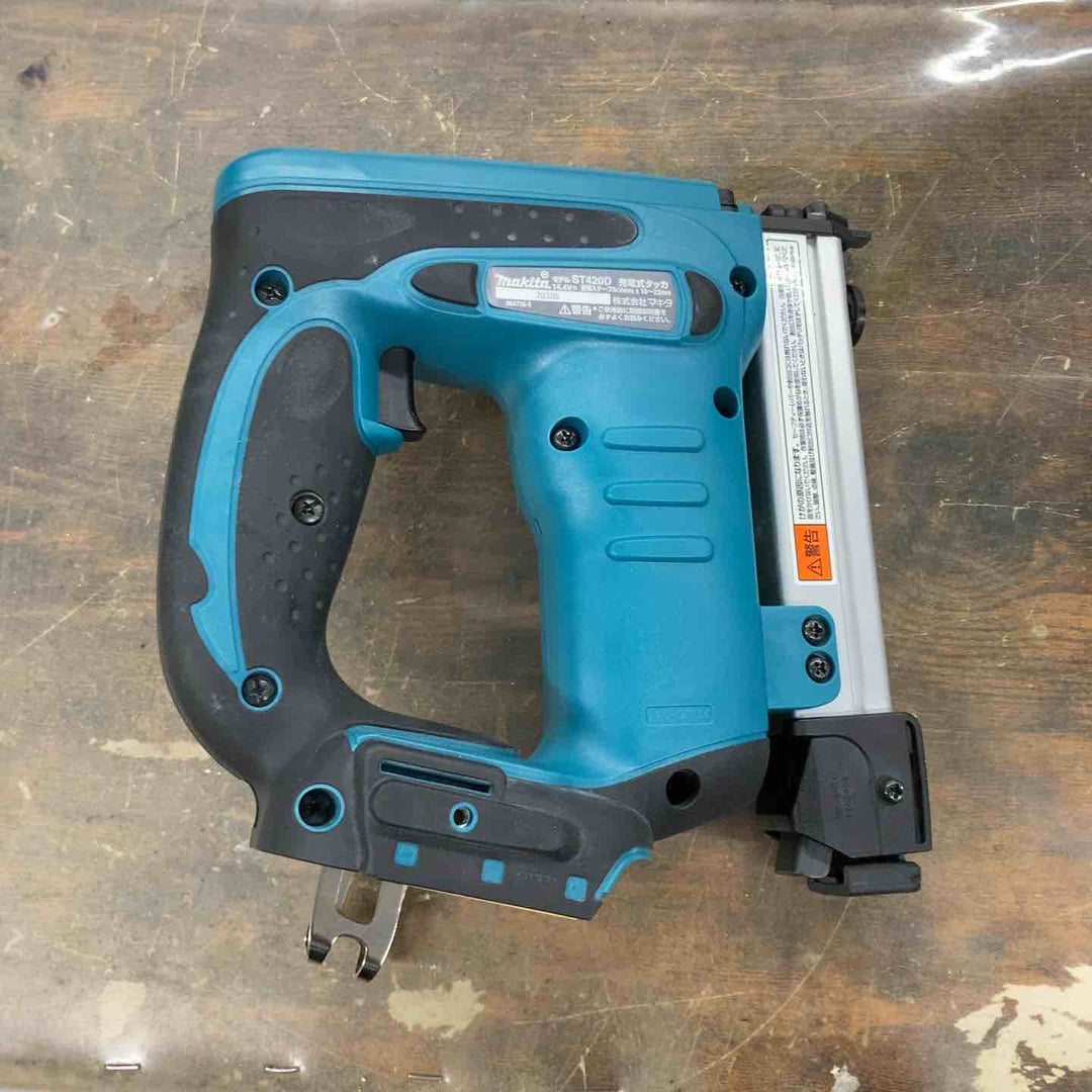 ☆マキタ(makita) コードレスタッカ ST420DZK【戸田店】