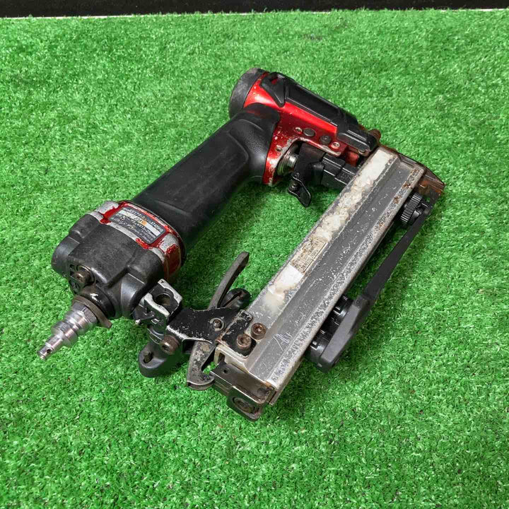 ★マキタ(makita) 高圧エアタッカ AT425HB ケース無し【岩槻店】