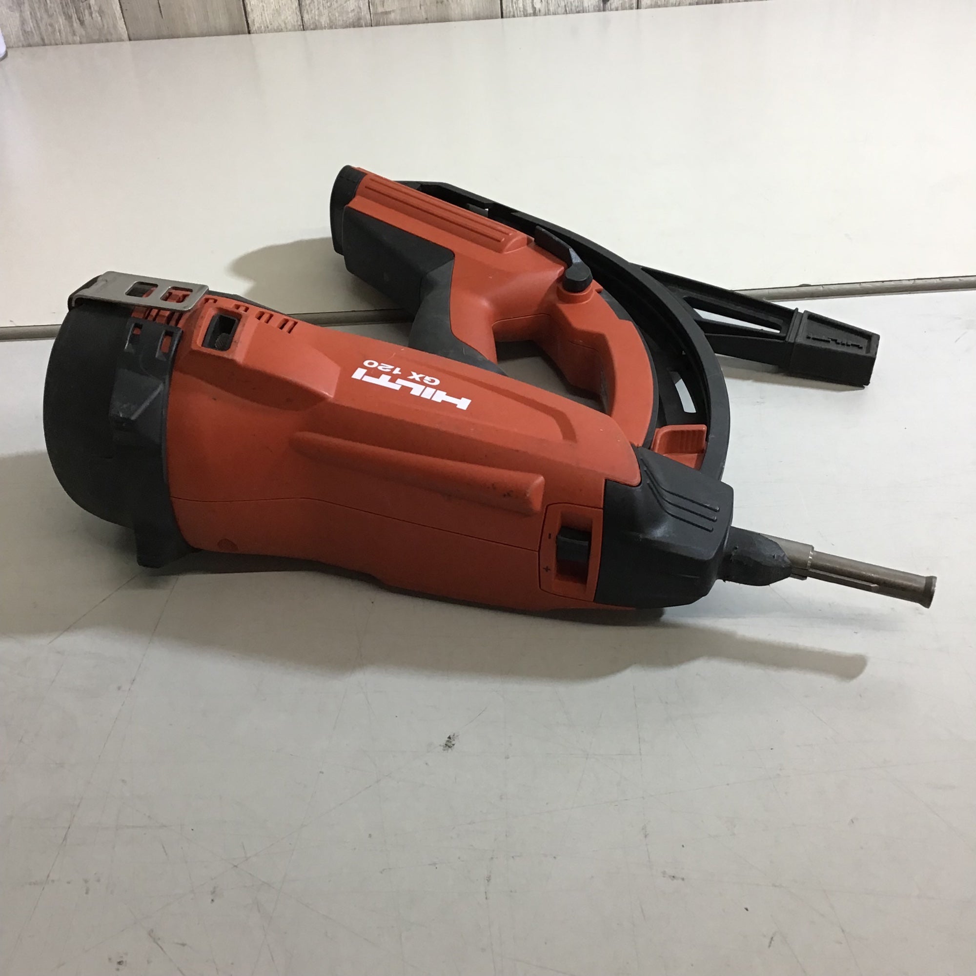 〇ヒルティ(HILTI) ガス式鋲打機 GX120【戸田店】 – アクト