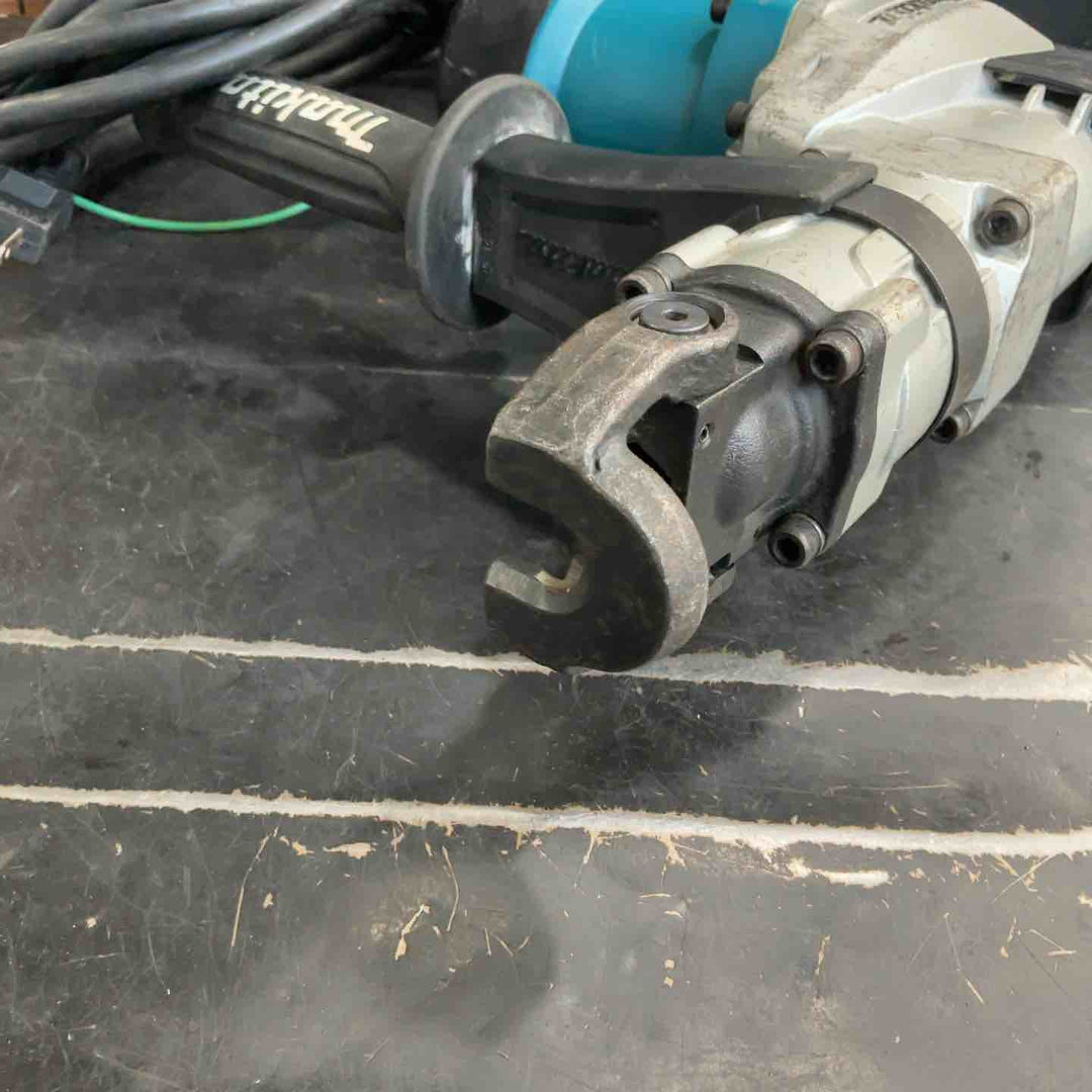★マキタ(makita) ハンマドリル HR4030C【草加店】