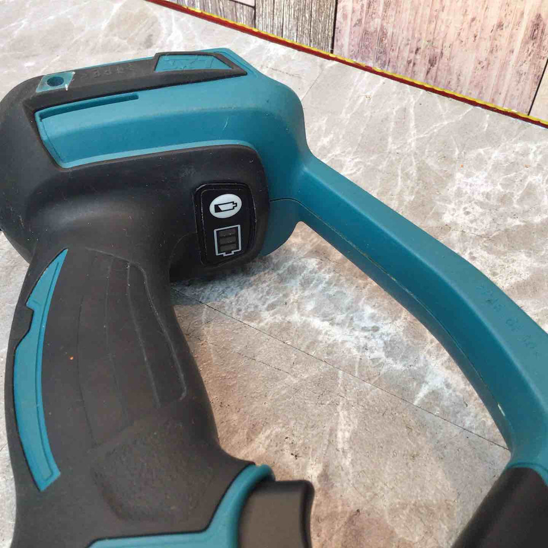 ★マキタ(makita) コードレスボードカッタ SD180DZ【八潮店】
