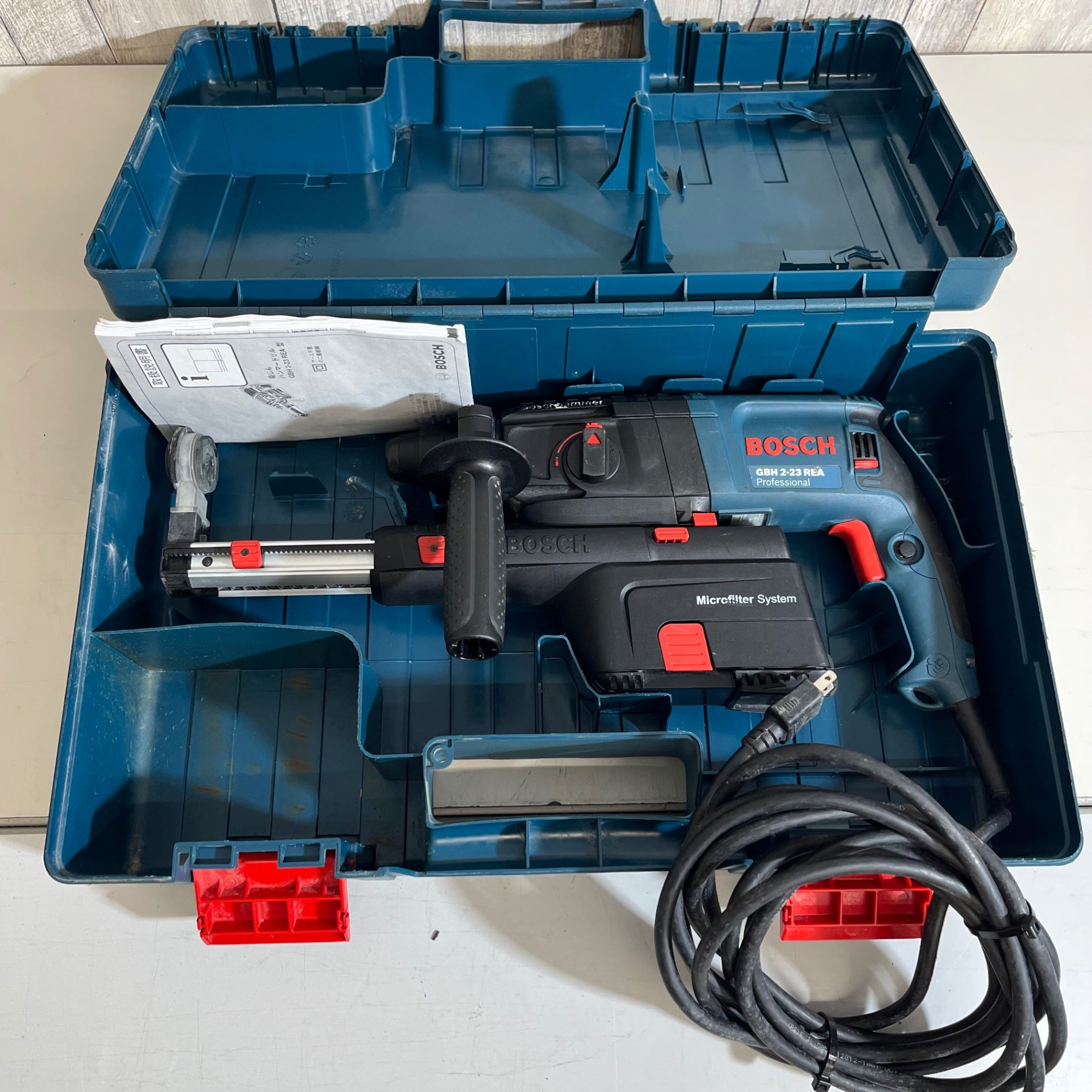 値下げしました！【中古】ボッシュ BOSCH GBH4-32DFR ハンマードリル 32mm ケース付き 〇ボッシュ BOSCH GBH4-32DFR ハンマードリル 32mm ケース付き 値下げ