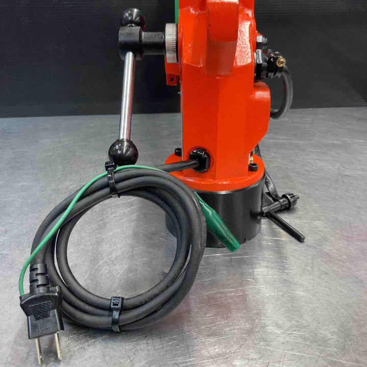 【中古品】KANETEC(カネテック) 電動式マグタップ 携帯形磁力保持式ボール盤 MTP-MT8【東大和店】