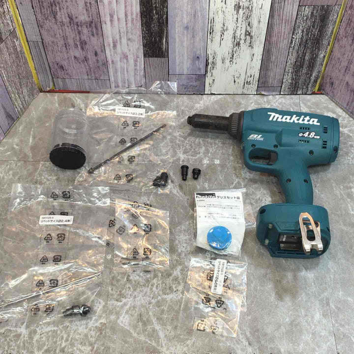 ★マキタ(makita) コードレスリベッタ RV150DZ【八潮店】