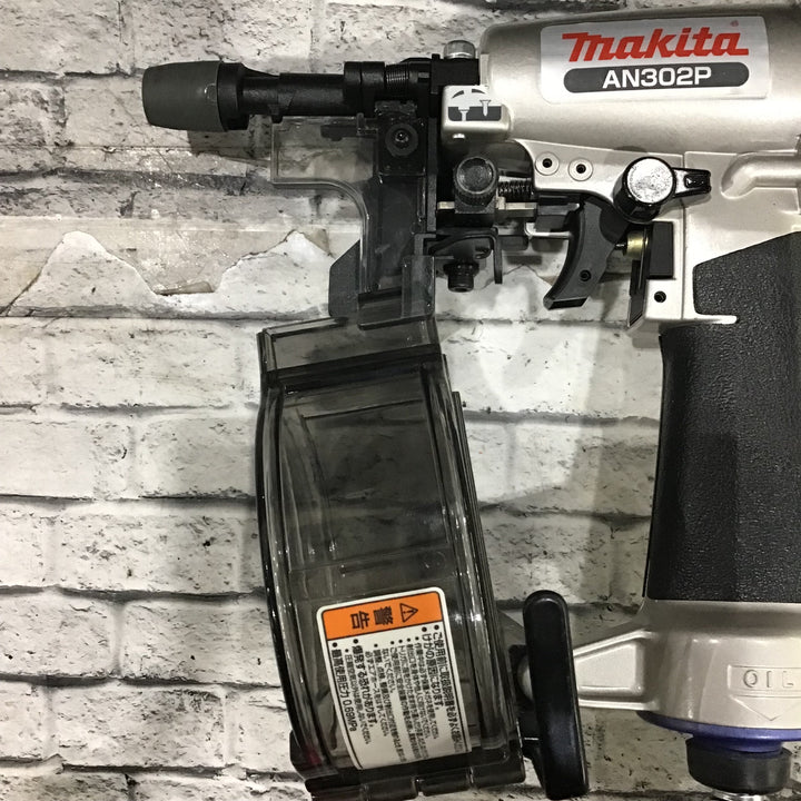 ☆マキタ(makita) 常圧釘打ち機 AN302P【川口店】