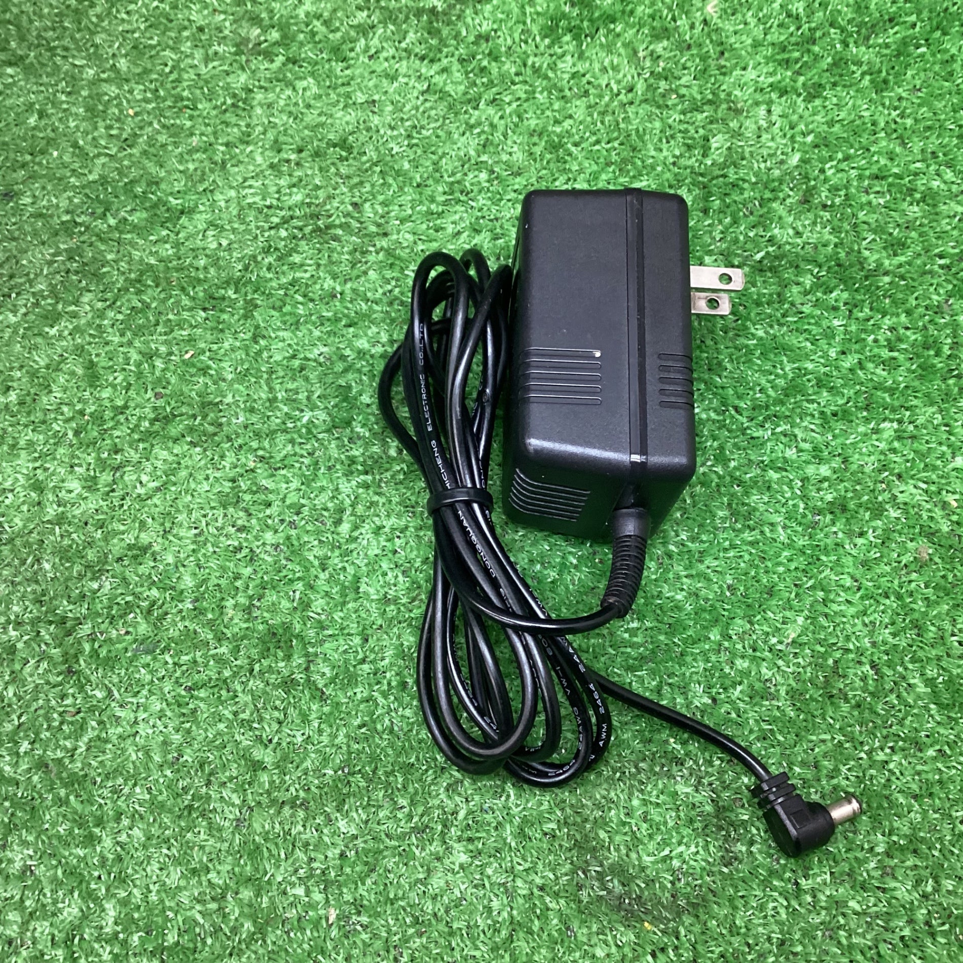 ○マキタ 充電式ラジオ MR107【川越店】 – アクトツール