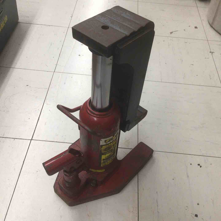 【現状品 / 店頭受取り限定】 イーグル/EAGLE レバー回転・安全弁付爪つきジャッキ 爪能力5ｔ G-100 【鴻巣店】
