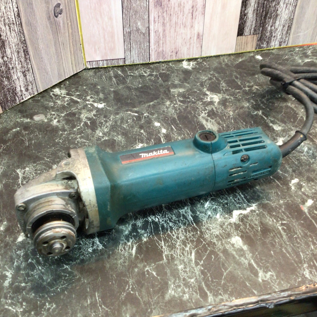 〇マキタ(makita) ディスクグラインダー  9520B【八潮店】