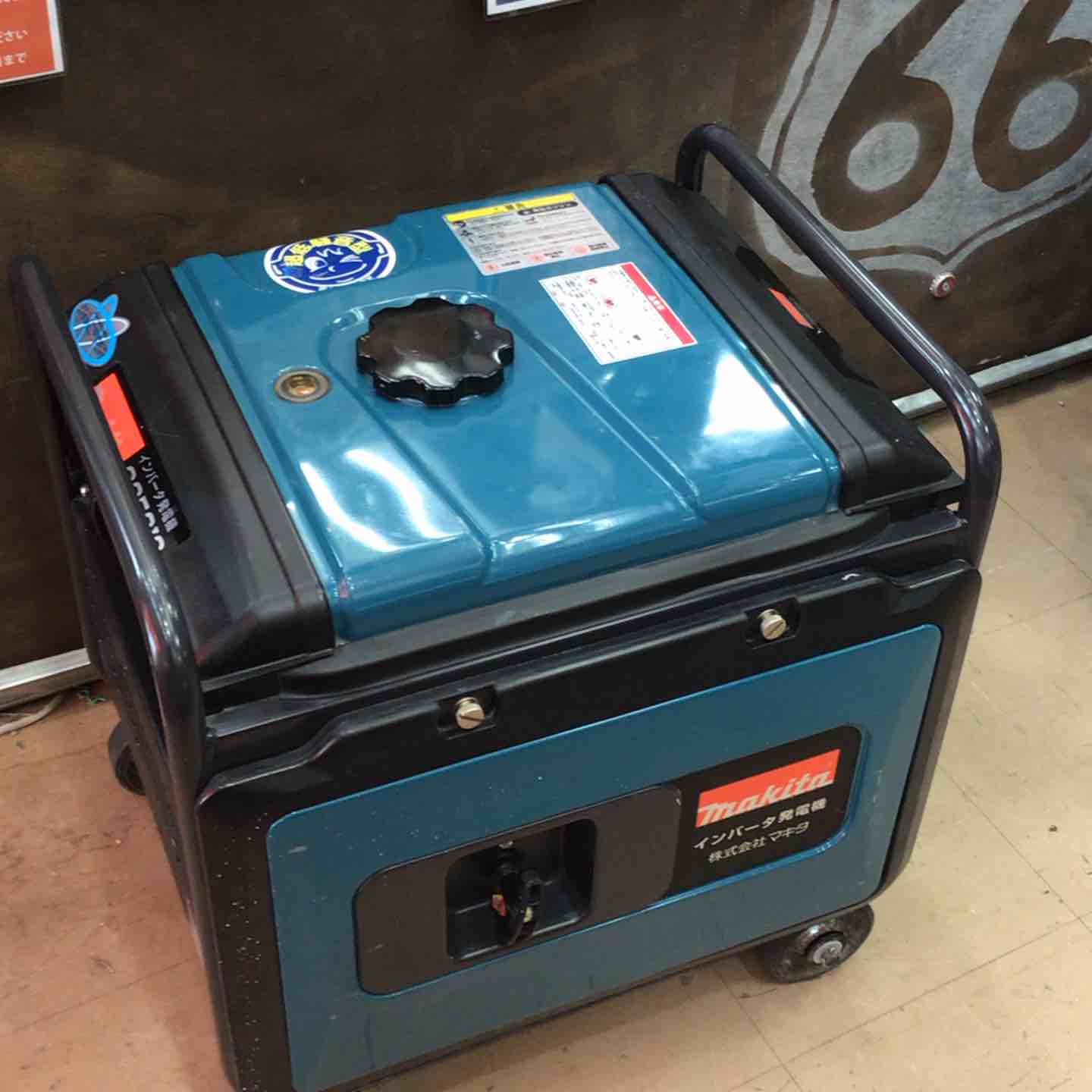 店頭受取り限定】◇マキタ(makita) インバーター発電機 G250IS
