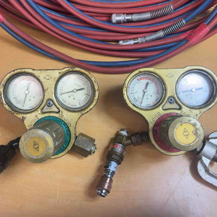ガス切断機セット　酸素・アセチレン用ツインホース・ ガス調整器・阪口製作所 ガストーチ(未使用) CT-01【越谷店】