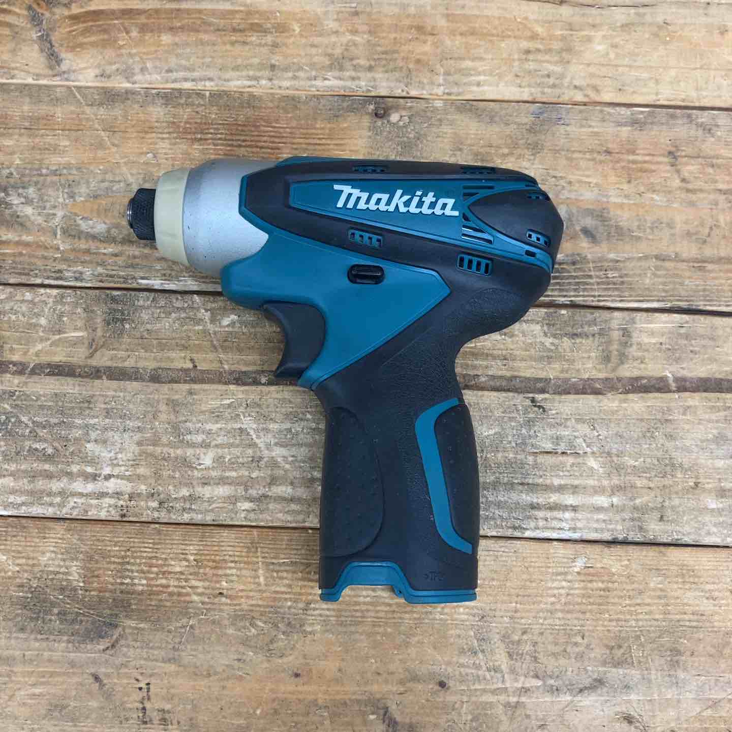 中古品】 マキタ(makita) コードレスインパクトドライバー TD090DWX