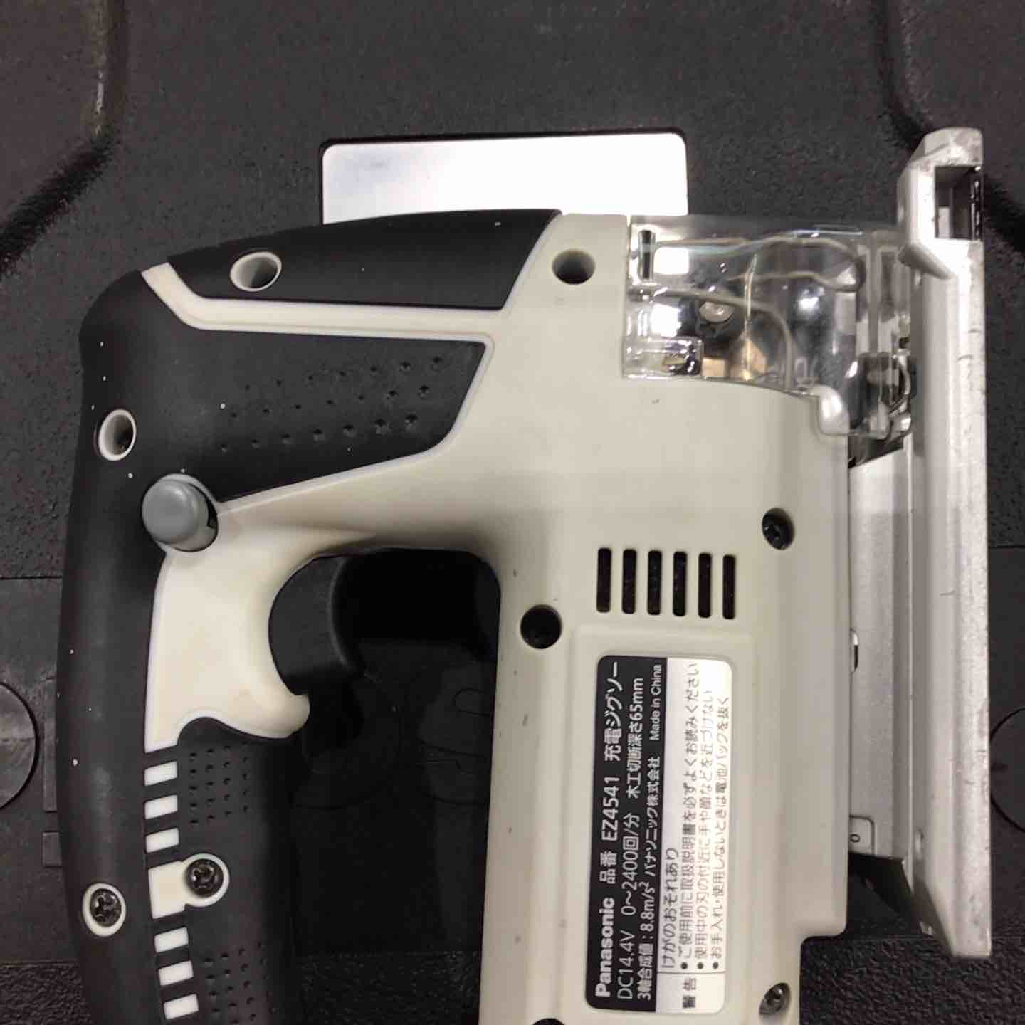 パナソニック 14.4Vコードレスジグソー EZ4541LR1S-B【川口店 パナソニック 14.4Vコードレスジグソー EZ4541LR1S-B【川口店
