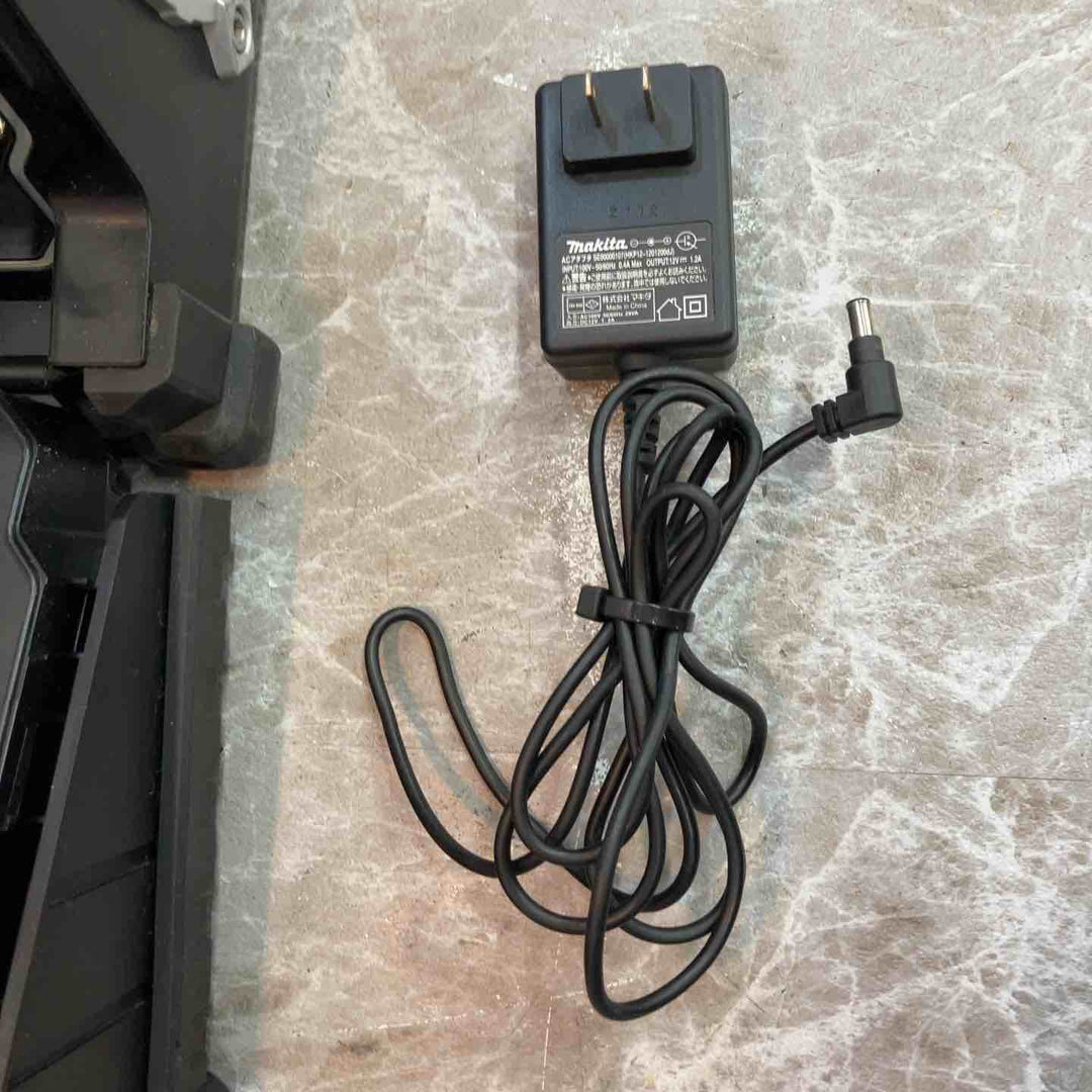 ☆マキタ(makita) コードレスラジオ MR103B【八潮店】