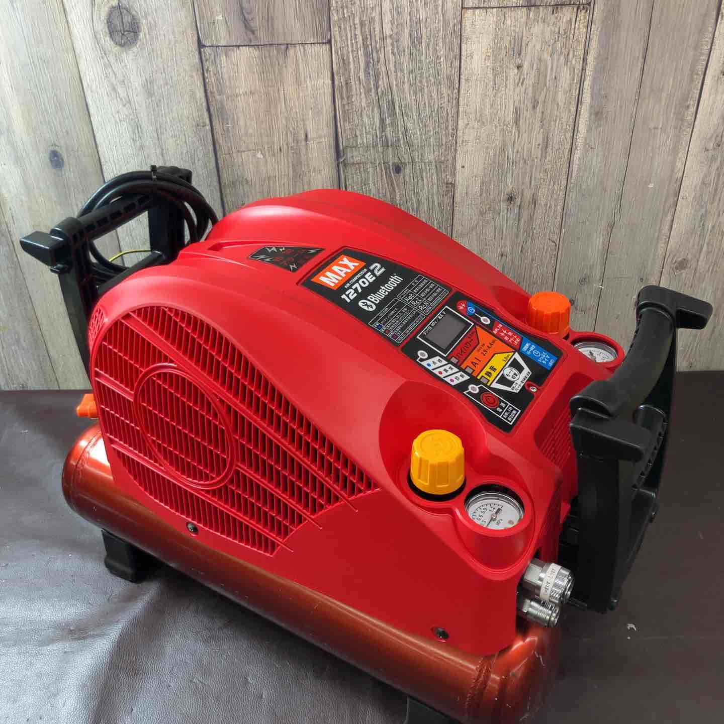 中古品】マックス(MAX) エアコンプレッサー AK-HL1270E2_レッド 高圧