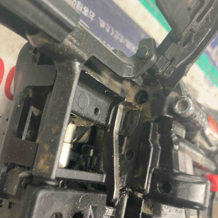 ◇マックス(MAX) 高圧エアネジ打ち機 HV-R41G4 限定色ブラック【戸田店】