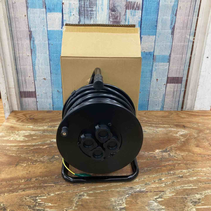 日動工業 コードリール 100V 防雨防塵型 差込4口 アース付 ナイスリール 30m NGW-E30【柏店】