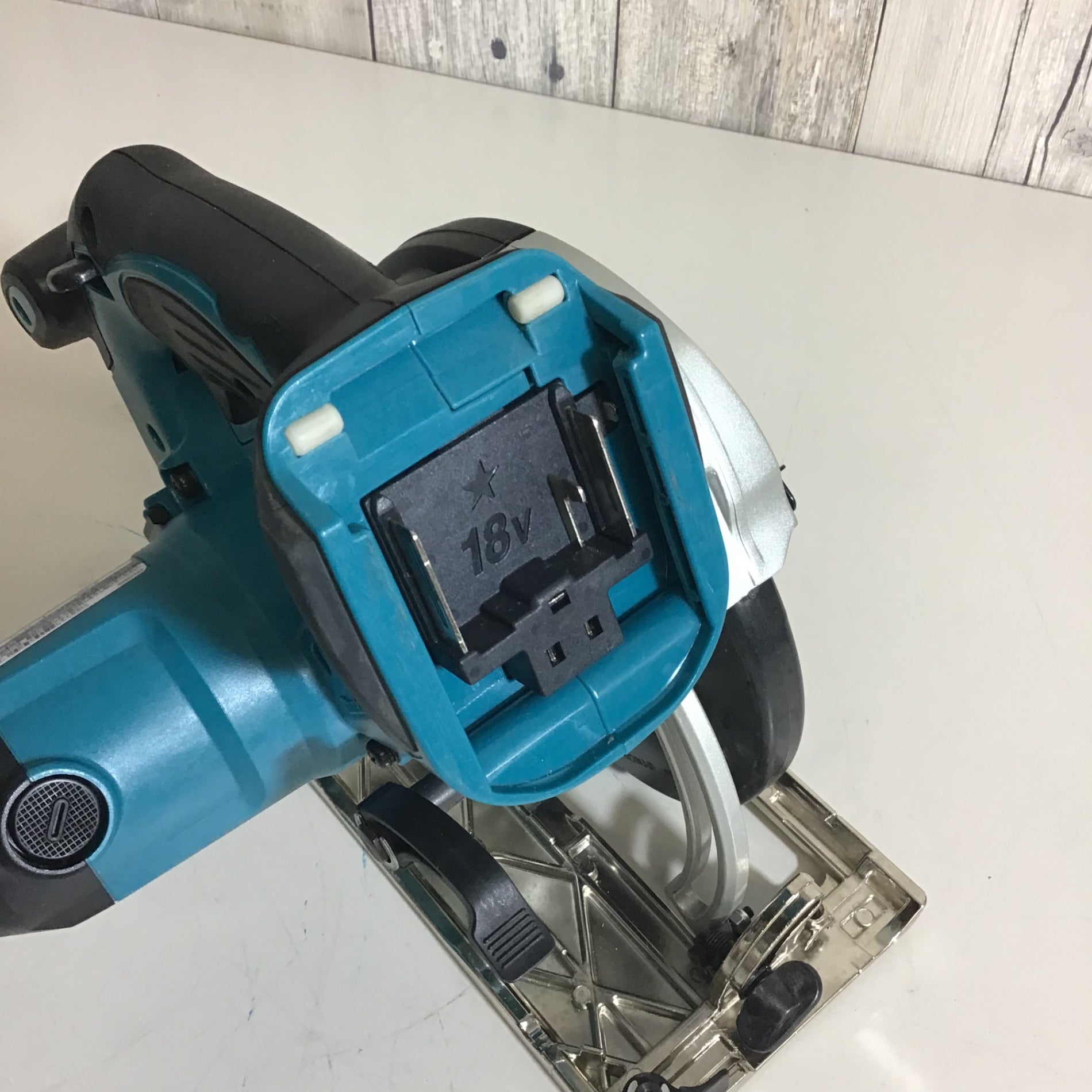 マキタ HS6301 マルノコ 165mm コード式【市川行徳店】【店頭取引限定】【中古】管理番号：ITVN4894V92E マキタ 165mmマルノコ HS6301 の通販 | ホームセンター