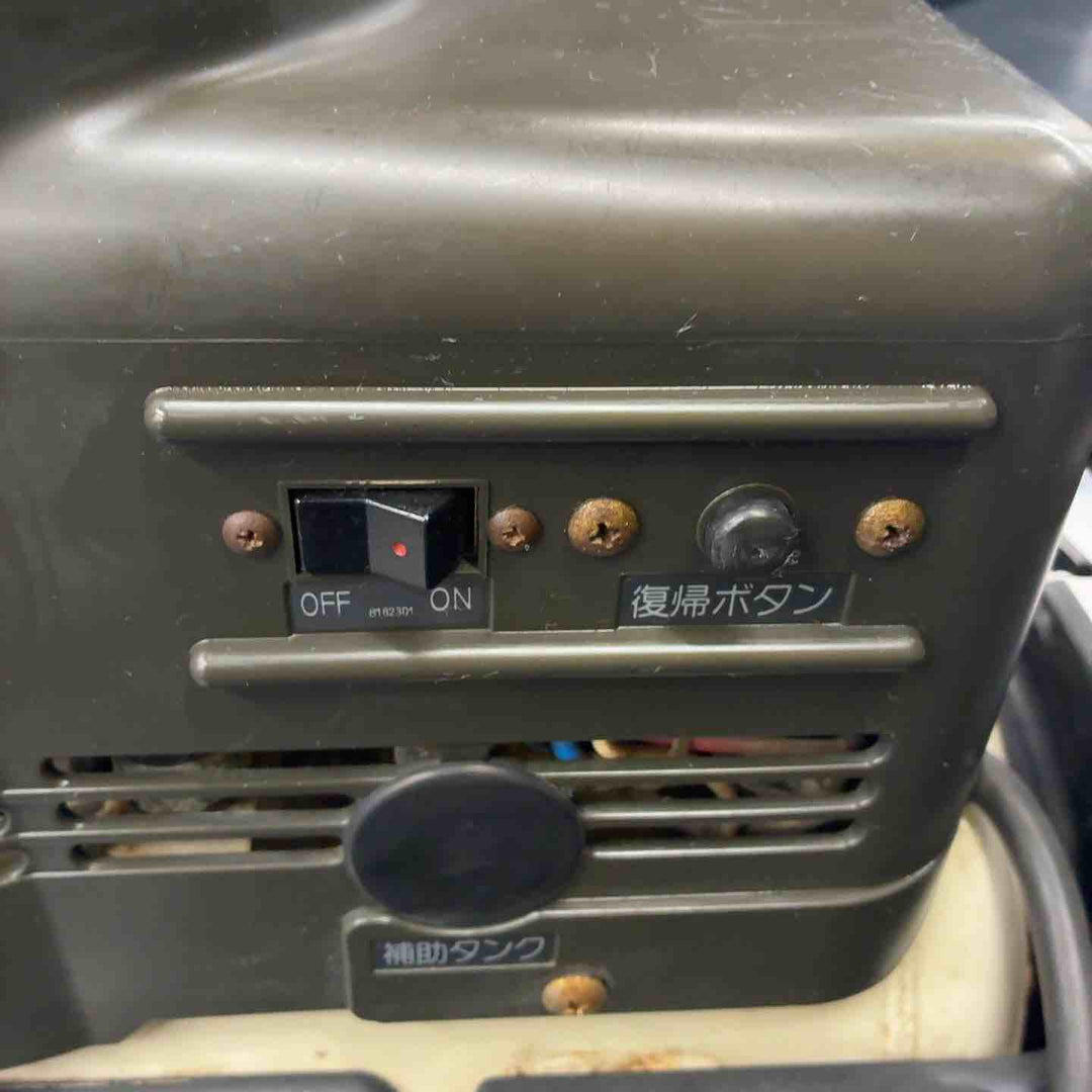 マキタ makita エアコンプレッサ 常圧 エアーコンプレッサー AC9001 満充填-約1分10秒【藤沢店】