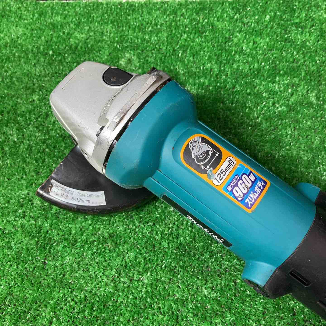 ☆マキタ(makita) 125mm ディスクグラインダ 9535B【岩槻店】