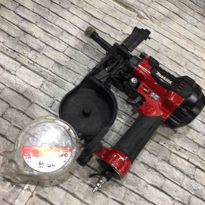 ★マキタ(makita) 高圧エア釘打ち機 AN250HC【川口店】