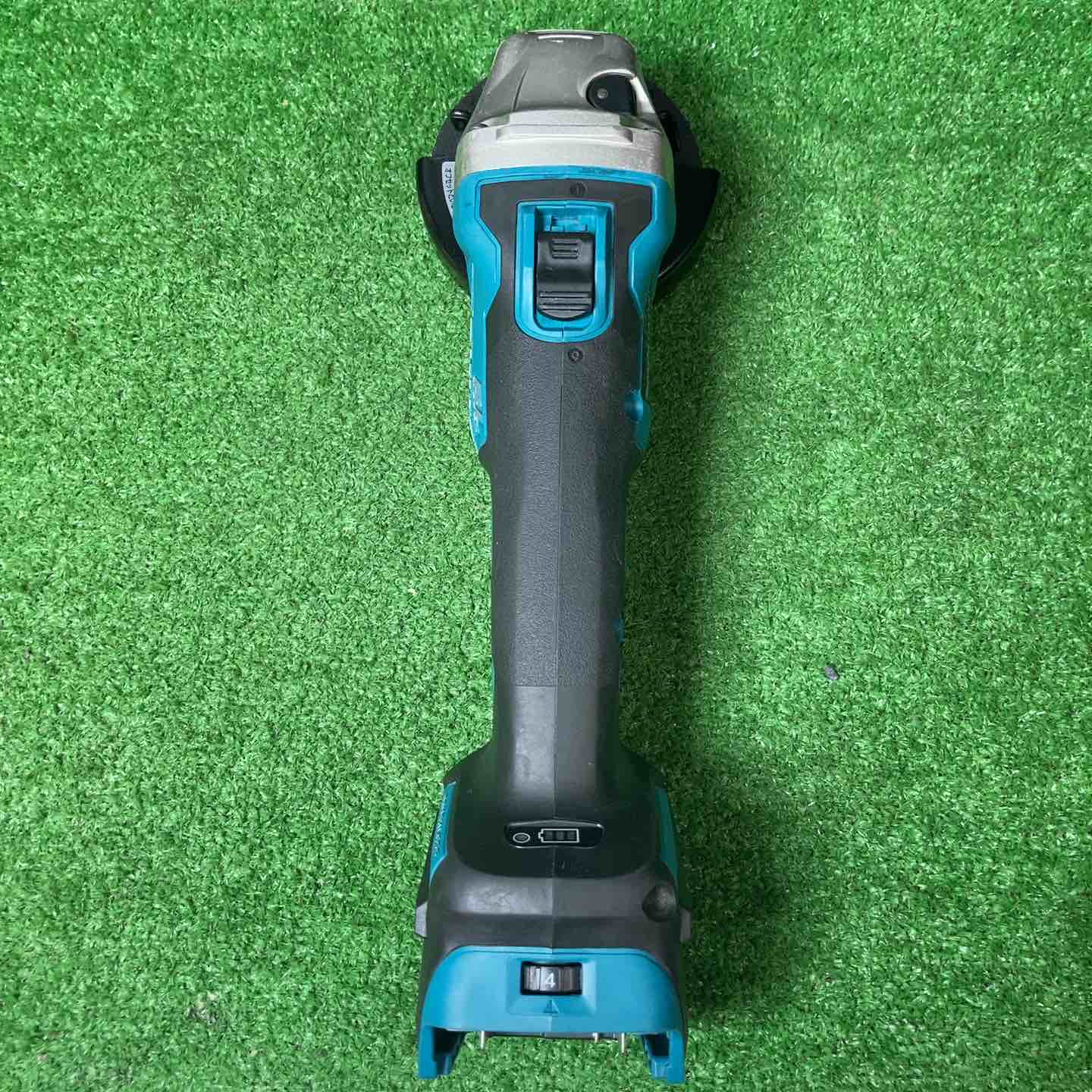 【中古品】☆マキタ(makita) 100mmコードレスディスクグラインダ GA410DZ【岩槻店】 中古品】☆マキタ(makita) 100mmコードレスディスクグラインダ GA410DZ