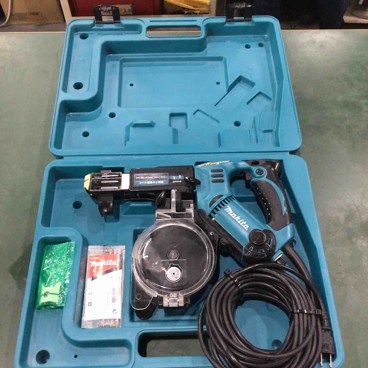 ☆マキタ(makita) オートパックスクリュードライバー 6841R【川口店】