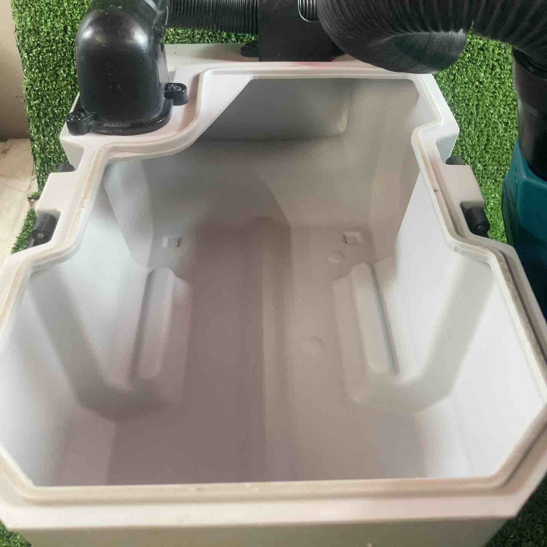 ★マキタ(makita) コードレス集じん機 乾湿両用 VC750DZ【川崎店】