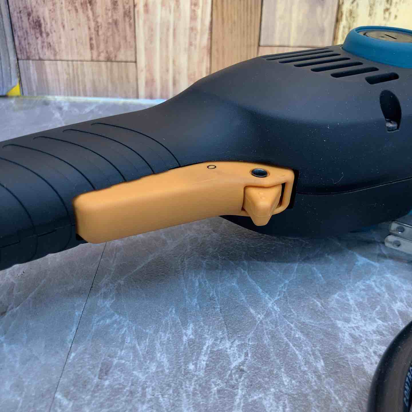 ☆マキタ(makita) 180mm電子ディスクグラインダ GA7011C【八潮店