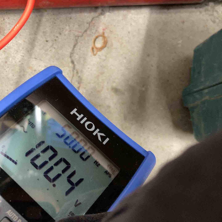 HIOKI デジタルマルチメータ DT4261 無線通信(Z3210装着時):通信距離 見通し10m 携帯用ケース＆ワイヤレスアダプタ付き【八潮店】