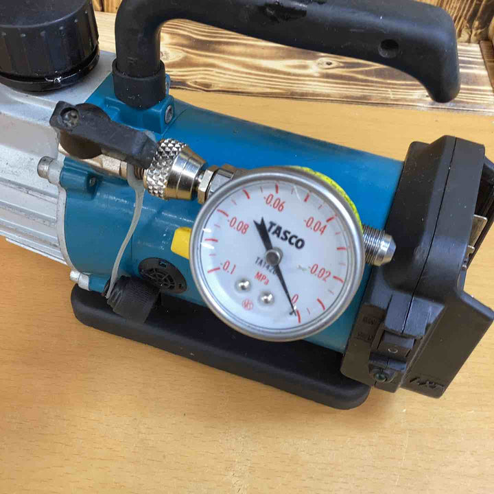 ★マキタ(makita) コードレス真空ポンプ VP180DZ【越谷店】