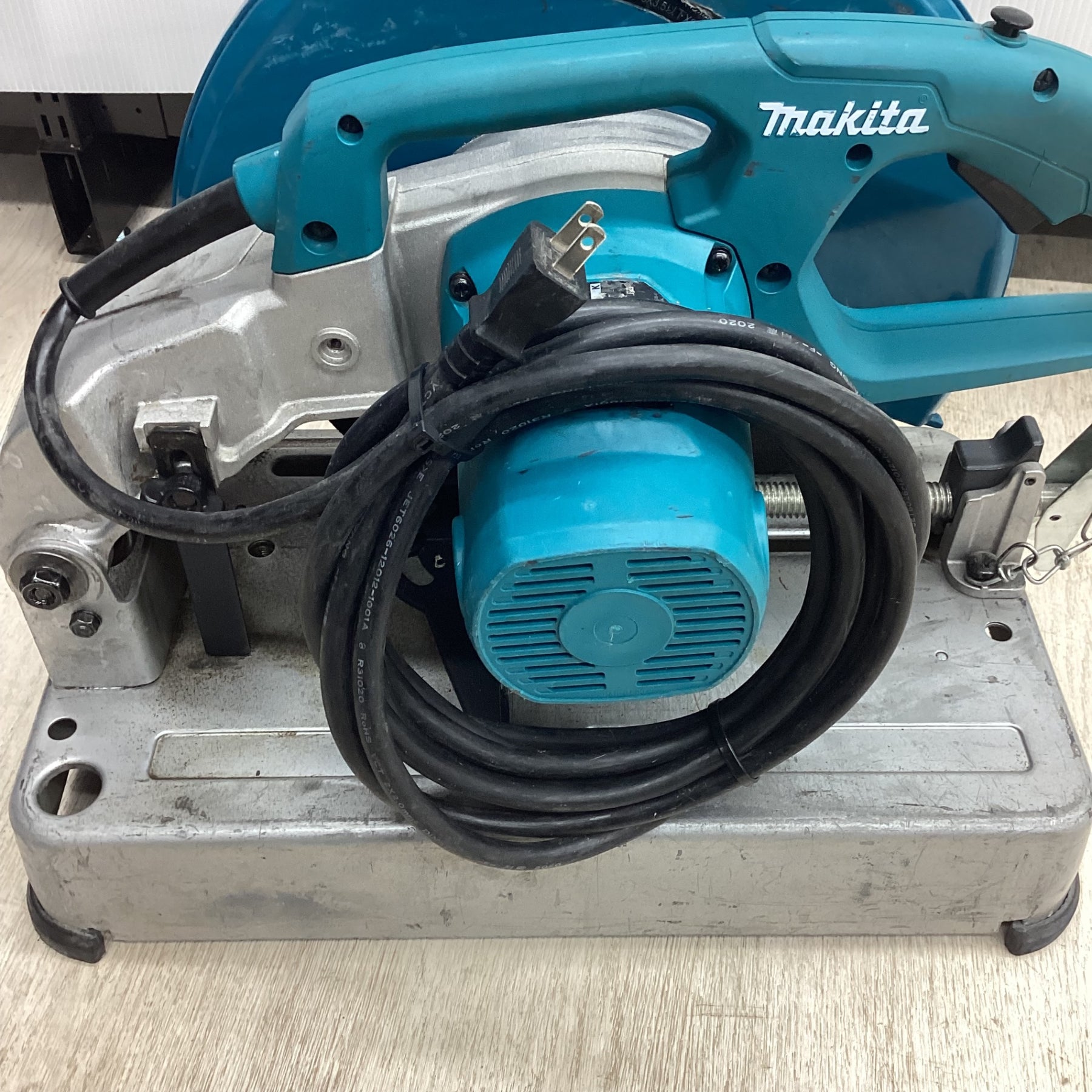 マキタ(makita) 355mm高速切断機 LW1401【川越店】 – アクト マキタ(makita) 355mm高速切断機 LW1401【川越店】 – アクト
