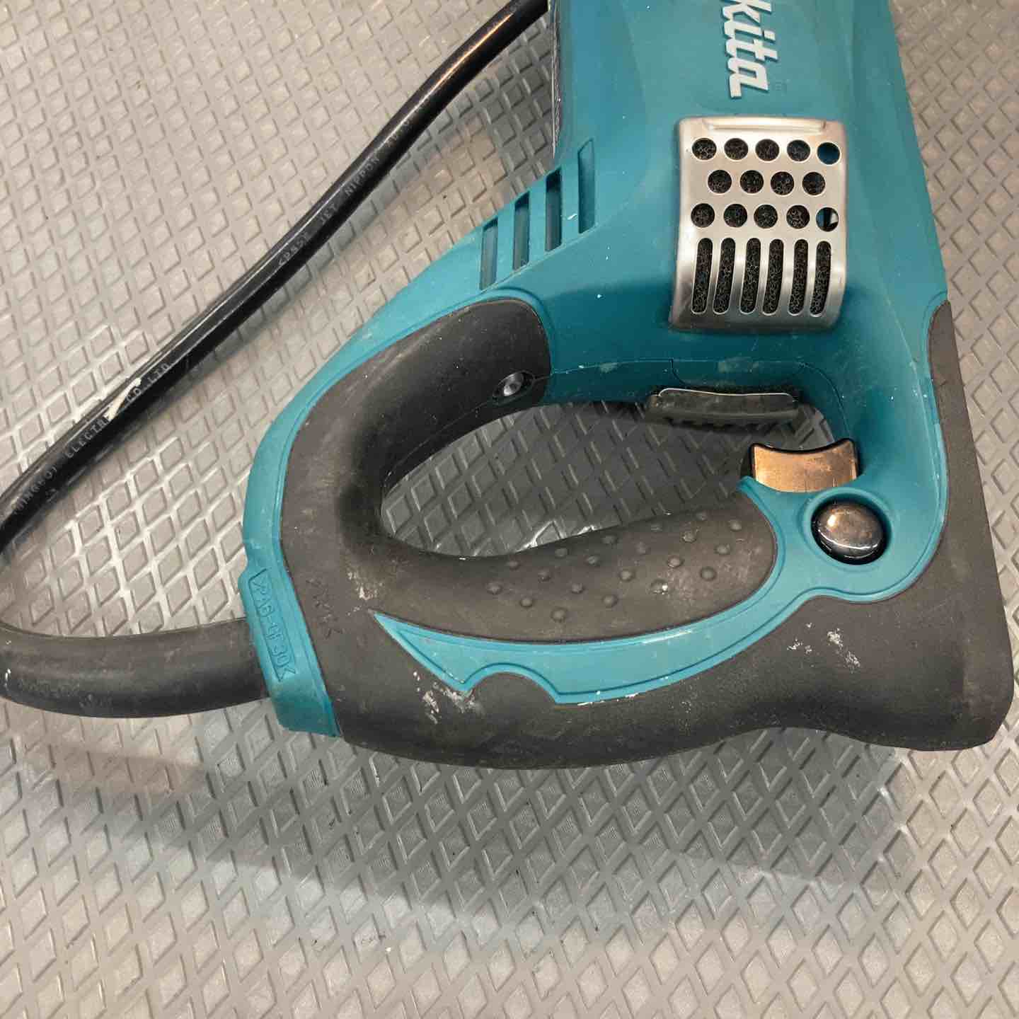 ☆マキタ(makita) コンクリートかくはん機 UT1305【所沢店】 – アクト