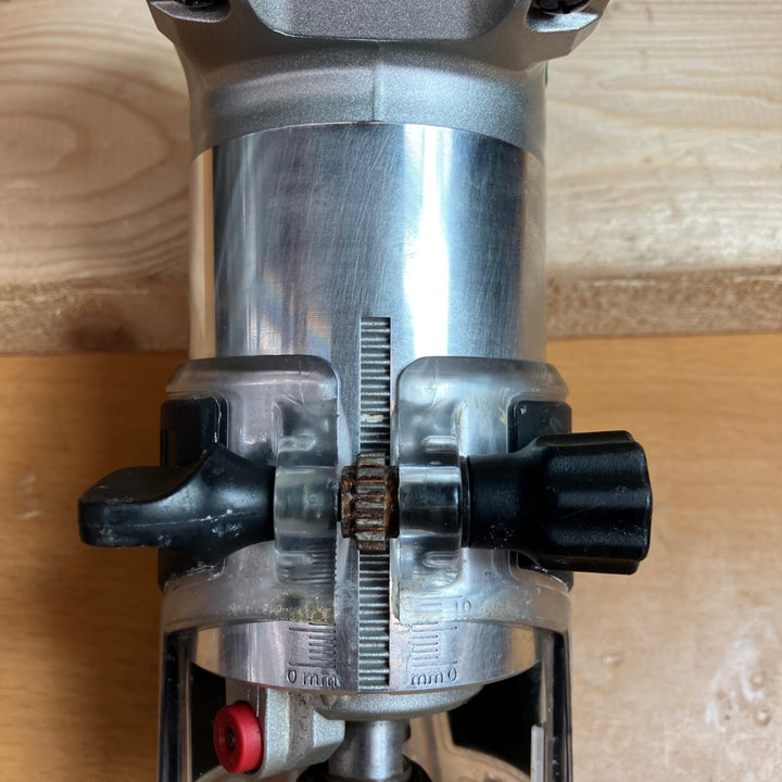 ★マキタ(makita) コードレストリマー RT50DZ【越谷店】